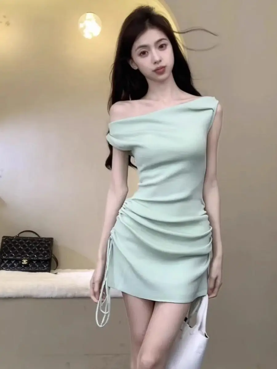Vestido Sexy elegante de manga corta con hombros descubiertos para mujer, vestidos ajustados plisados de estilo francés picante para verano 2025