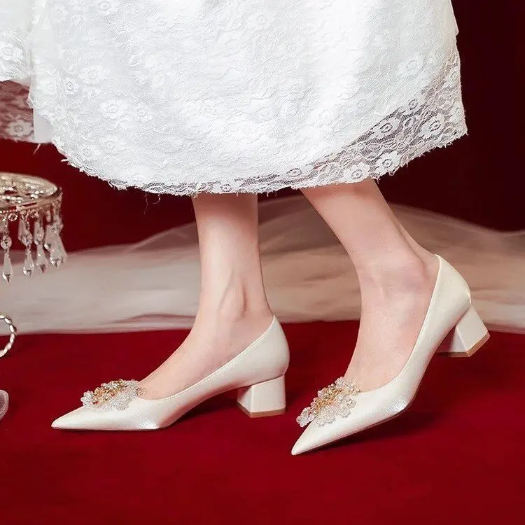 Bride shoes 2024 new beige stiletto heels summer women not tired feet Chinese Wo dress wedding shoes