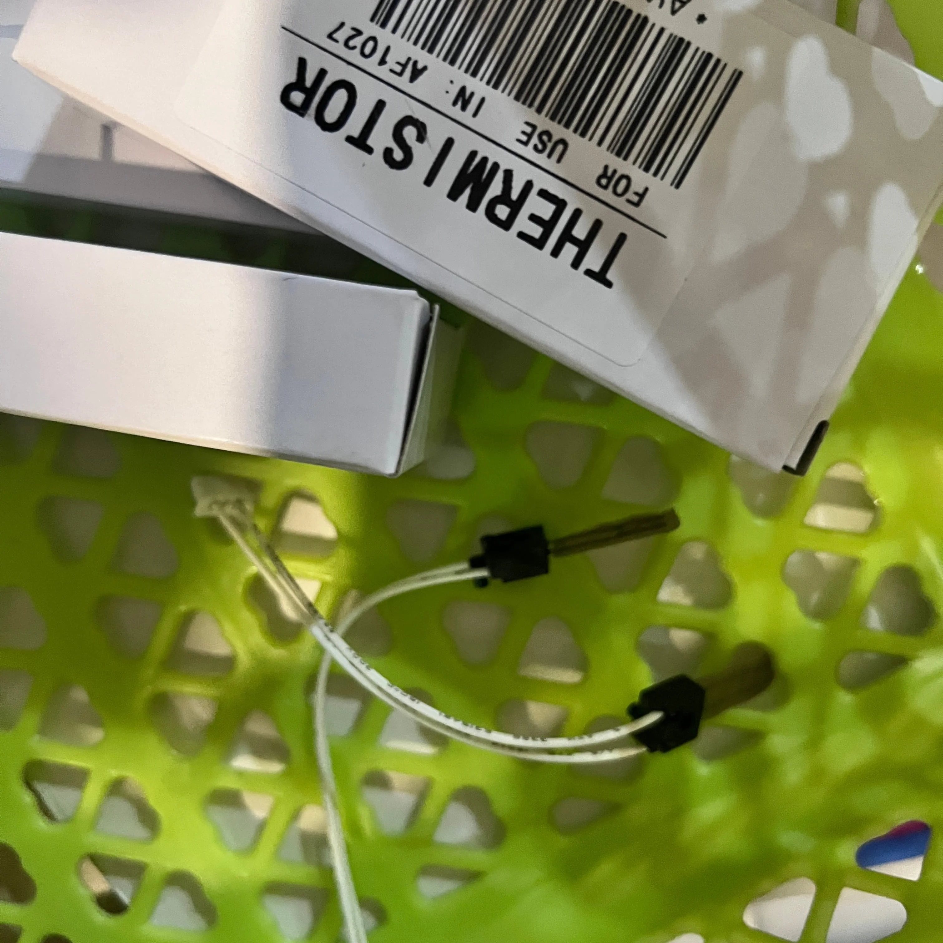 

20pcs AW10-0053 fuser Thermistor For Ricoh AF1022 AF2035 MP2550 MP2851 AF2035 AF3035 AF2045 Genuine original AW100053