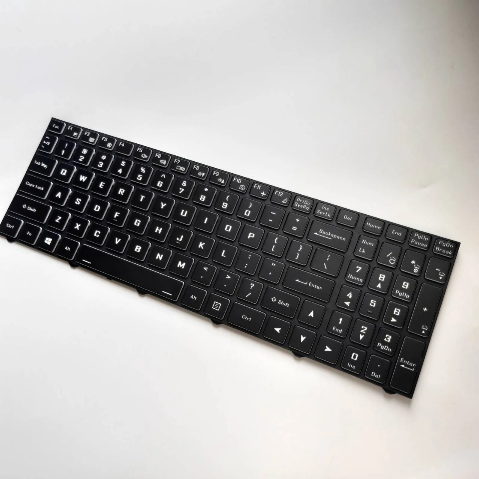 

US RU Laptop Keyboard for CLEVO N15Z3 PB70 PB71 PB50 PB51 CVM18H93US9430