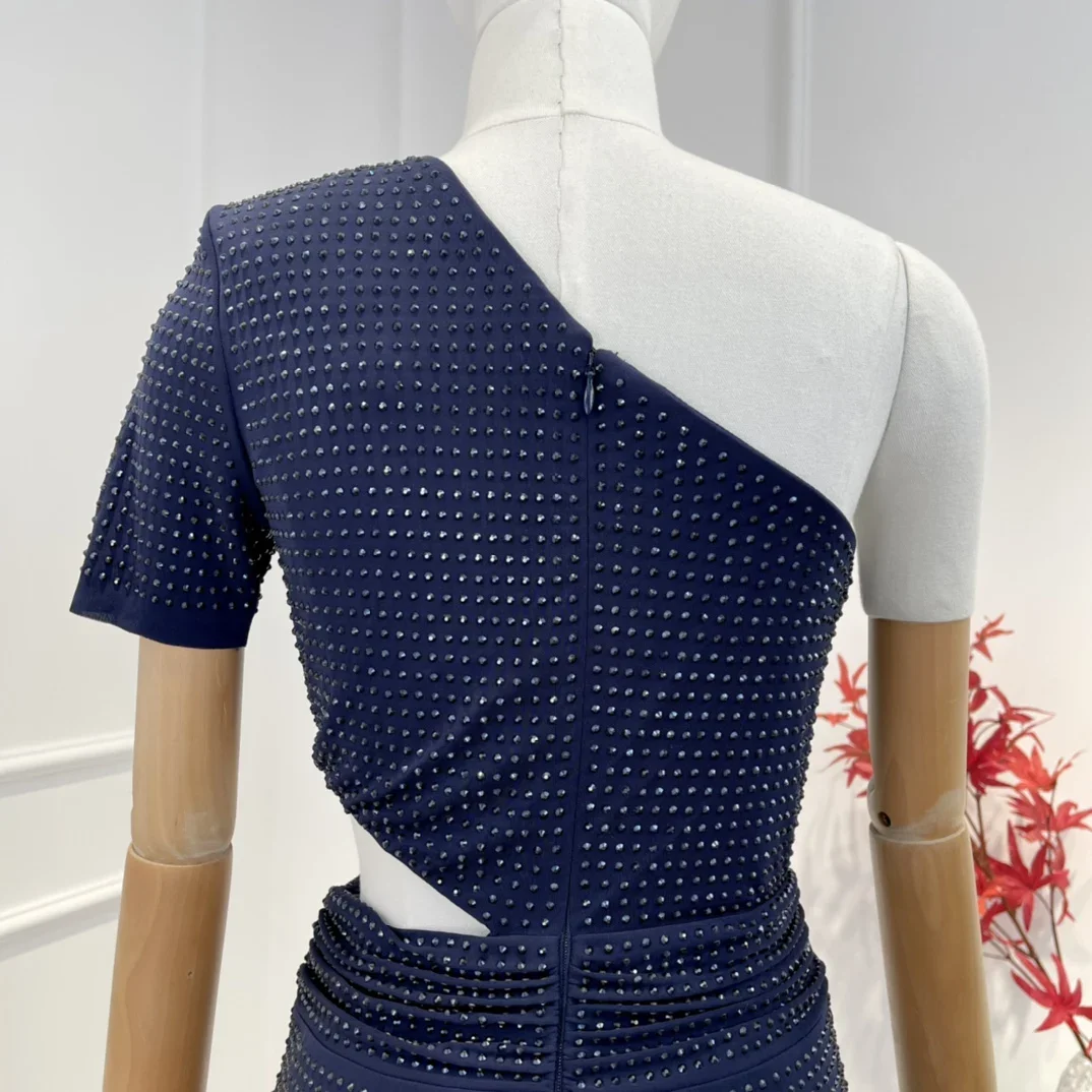 เดรสปาร์ตี้ทรงมิดิผ่าข้างเอว แต่งเพชรระยิบระยับ ดีไซน์ไหล่พิเศษ ผ้าคุณภาพสูง ยืดได้ รุ่นใหม่ประจำปี 2022 สำหรับฤดูร้อน