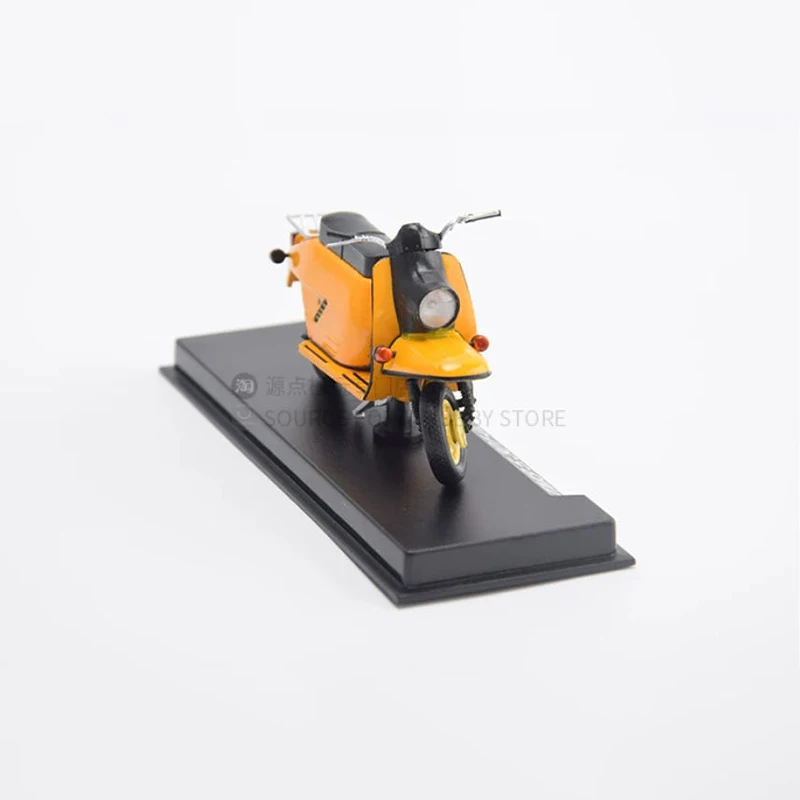 

1/24 Scale TMZ-5.301-02 Pedal Motorcycle Simulation Plastic Model Static Display Collectible Toy Gift Souvenir Decoration