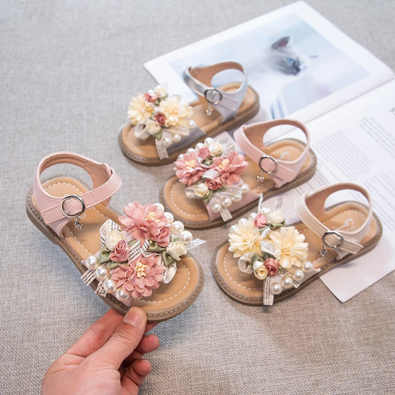 

Kids'Casual Shoes Sandals PU Leather Flowers Summer Peep Toe Shoes For Girls Hook and Loop Anti-slip White Silver Size 26-36