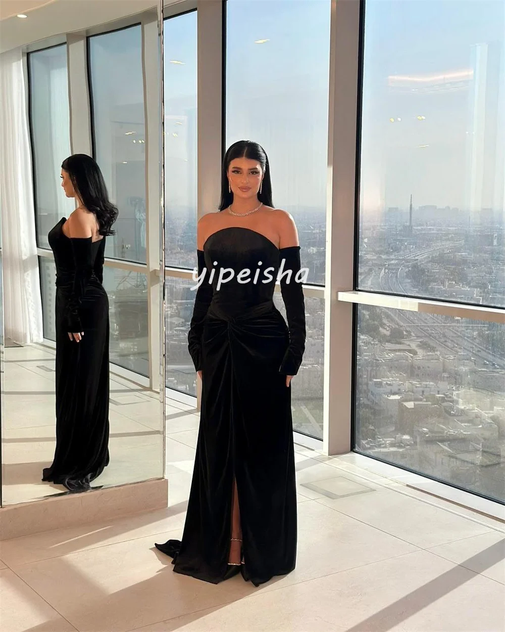 Customized Sizes Available Simple Velour Pleat Straight Strapless Long Dresses Bespoke Occasion Dresses Modern Style Exquisite