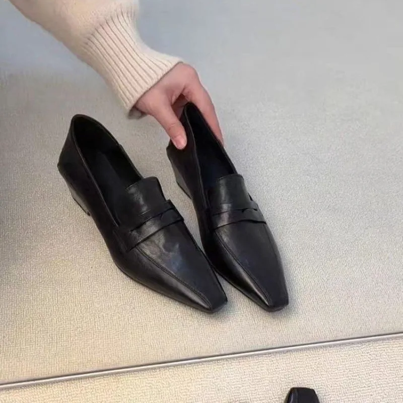 

Versatile pointed-toe Shoes, square-toe slip-on low-heel shoes, elegant temperament, small leather shoes