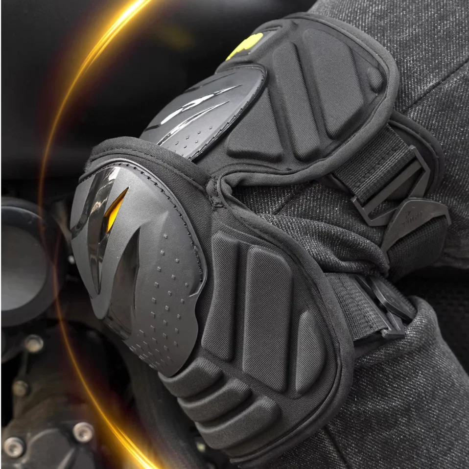 Knee Guard Hard - สนับเข่ามอเตอร์ไซค์บุด้วยผ้าฟลีซสำหรับฤดูหนาว, แผ่นป้องกันความร้อนแบบแข็งแบ่งส่วนพร้อมแถบสะท้อนแสงสำหรับมอเตอร์ไซค์