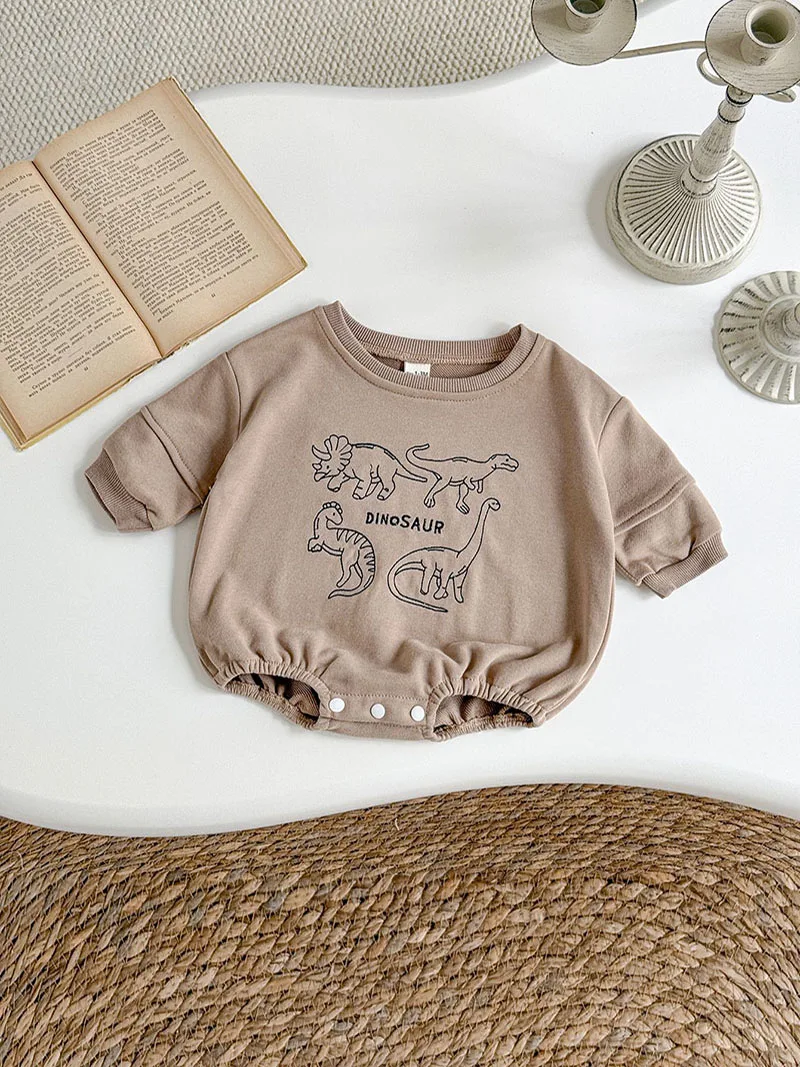 

Осеннее детское боди с рисунком динозавра для маленьких девочек, комбинезон с надписью, свободная корейская версия, цельный комбинезон для младенцев, От 1 до 18 месяцев