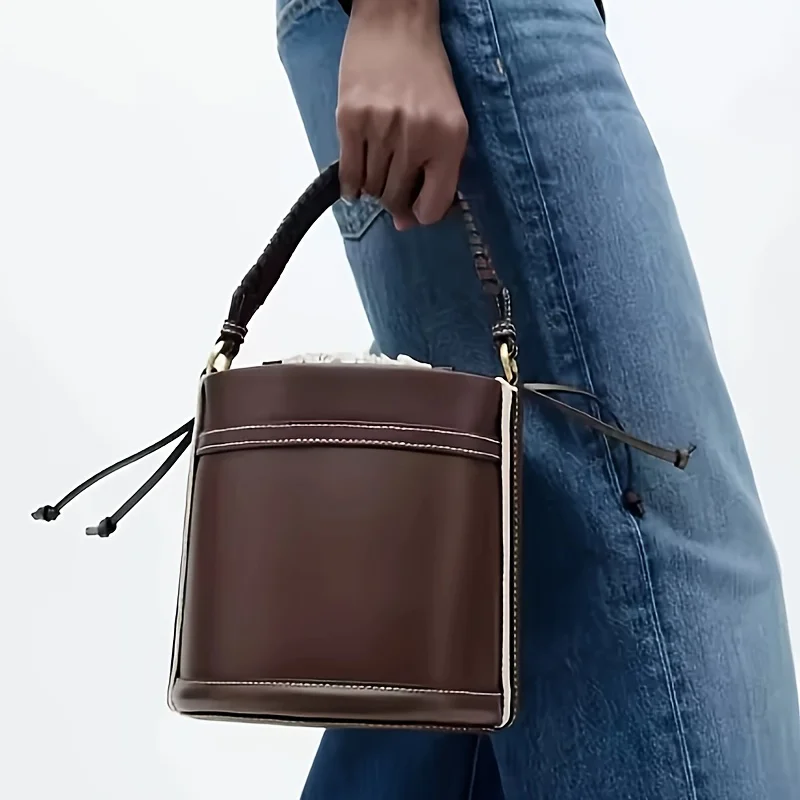 

Fashion Straw Bucket Bag Weave Women Handbags Designer Panelled Shoulder Crossbody Bags Casual Summer Beach Small Tote Purses