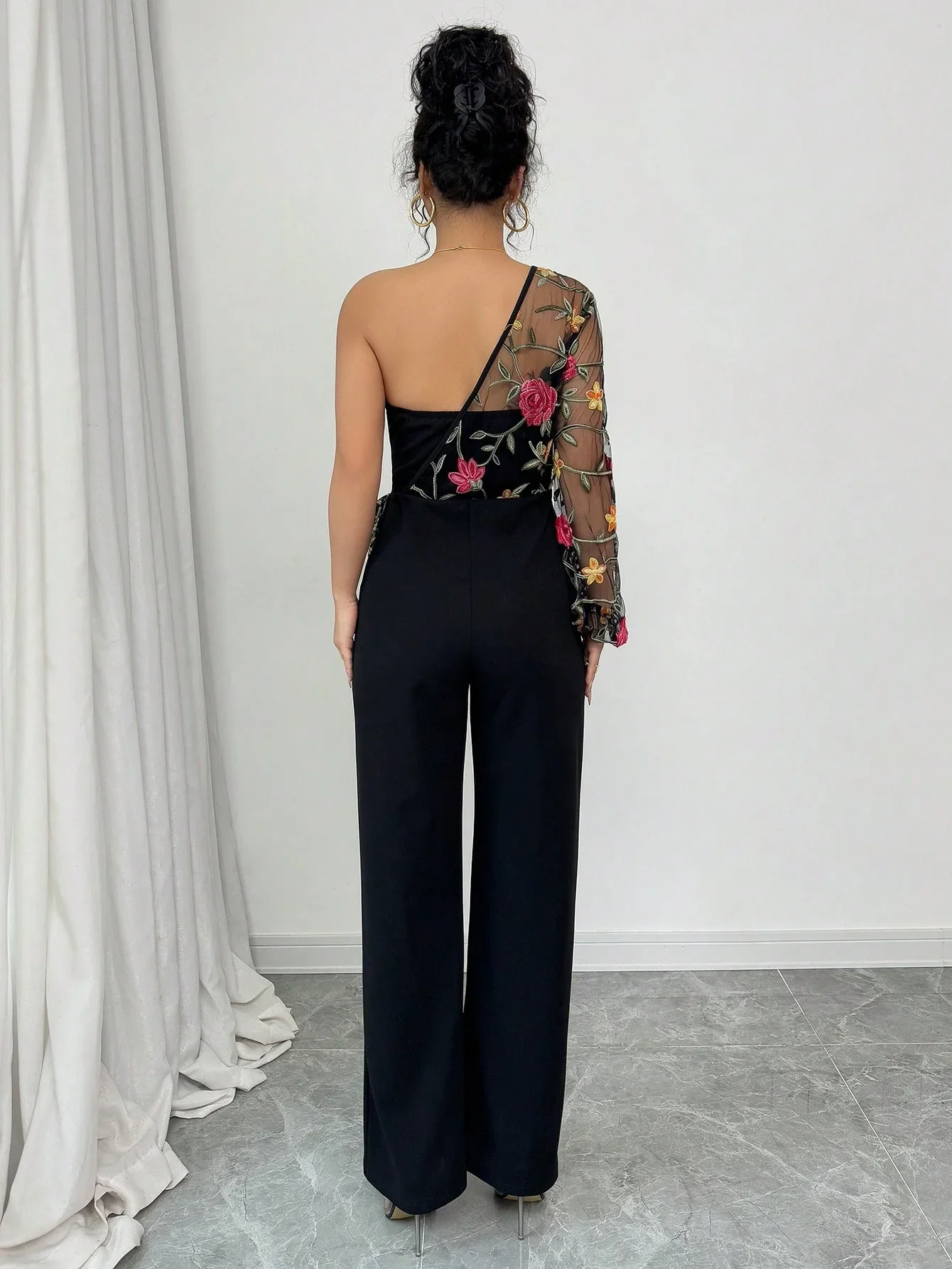 Ladies' single-sleeved net fabric embroidered figure-hugging jumpsuit