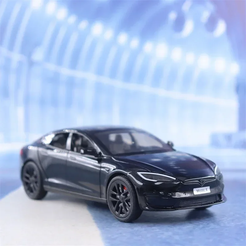 1:24 Tesla Model S sedan High Simulation Diecast Metal Alloy Model car Sound Light Pull Back Collection Kids Toy Gifts