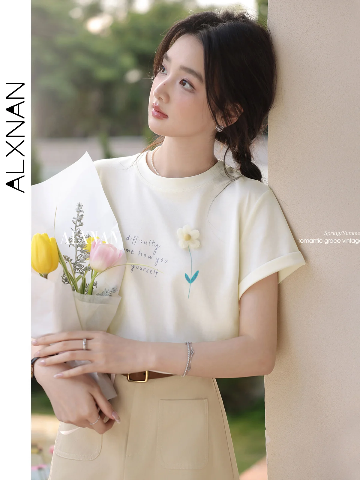 

ALXNAN Women's T-shirt Apricot Embroidered Loose Fit Short Sleeve Tee Summer Cotton Casual Elegant Korean Style Clothes L53655