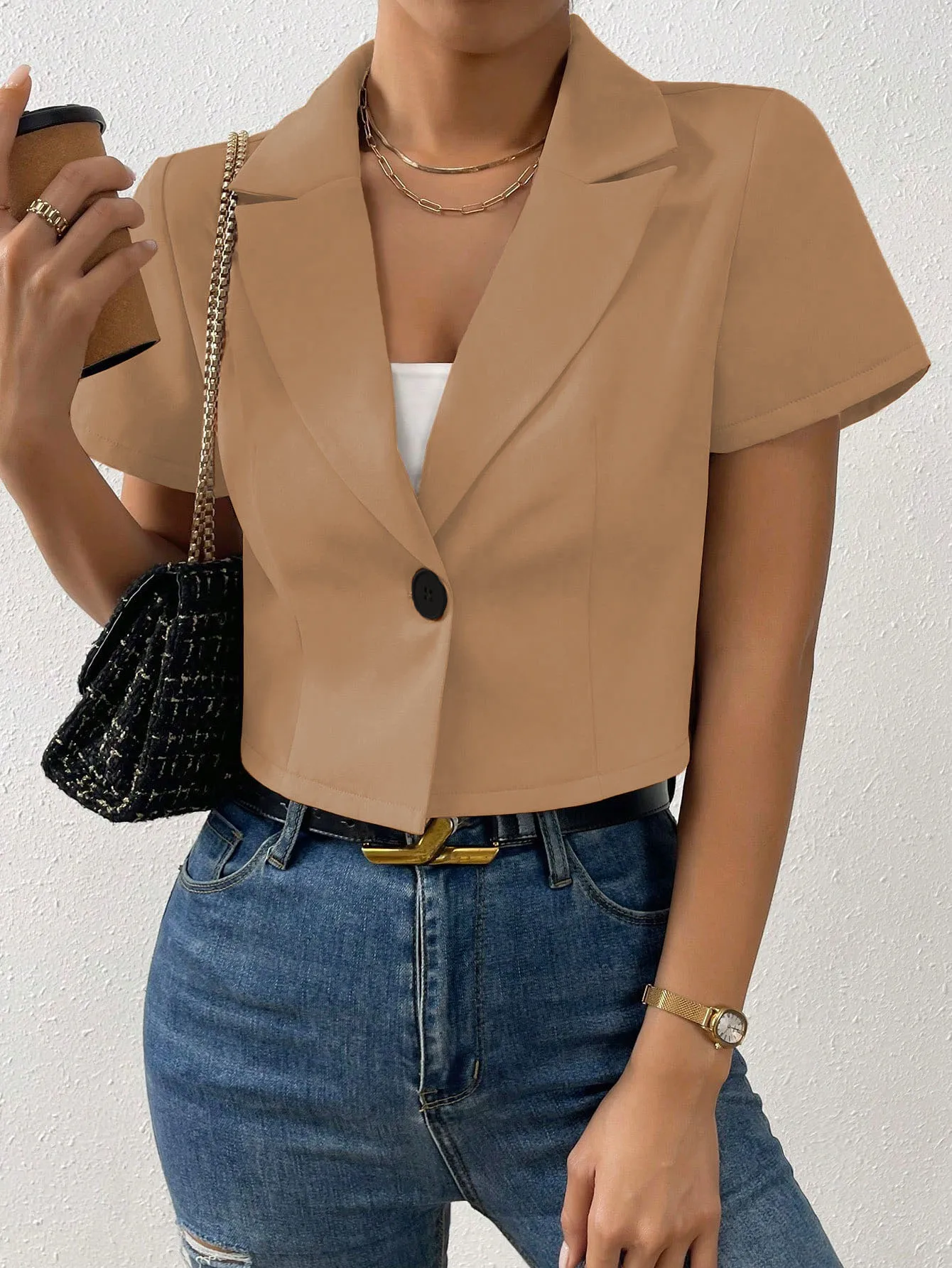 

Elegant casual minimalist women's short-sleeved blazer