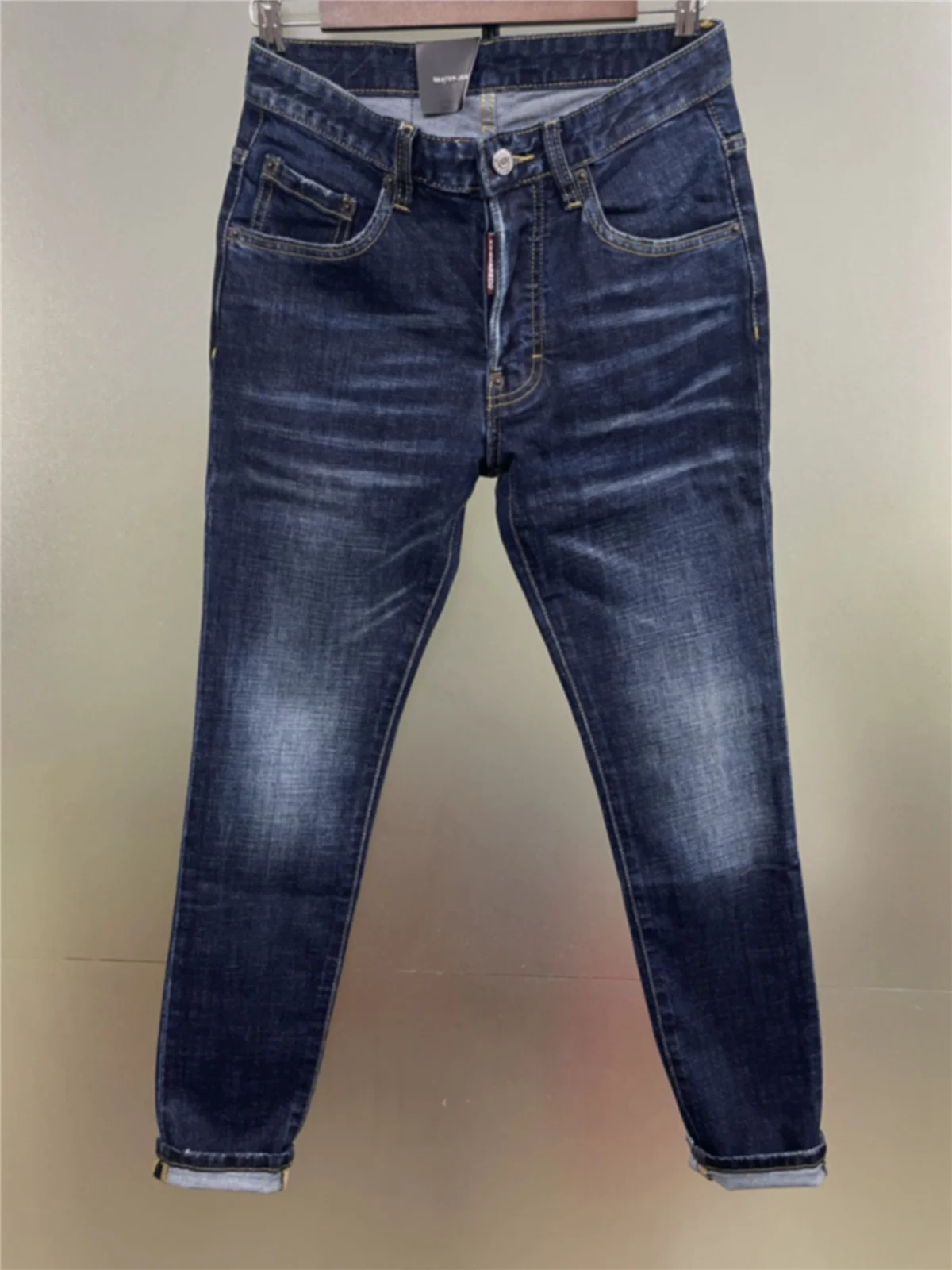 

2024 Spring/Summer New D2 Jeans for Men, Water Washed, Scratched, Patched, Paint Splashed, Micro Elastic, Small Feet, Blue