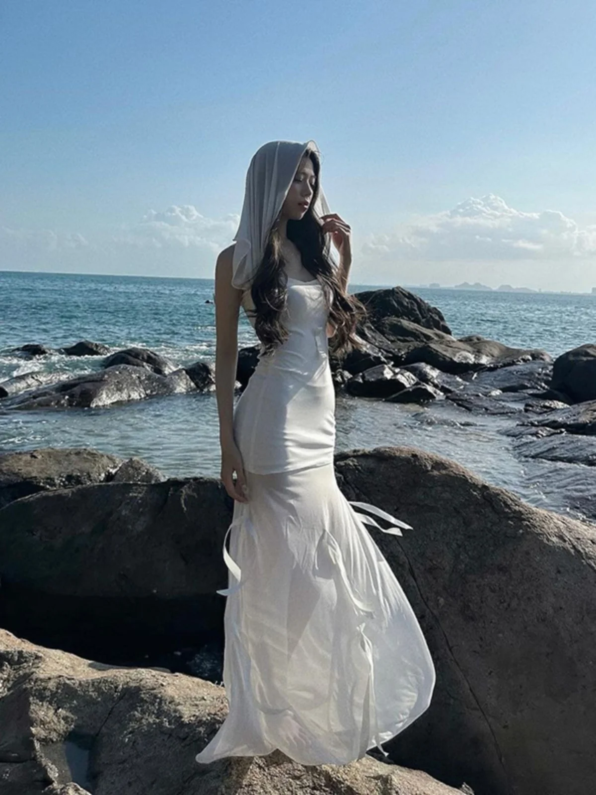 فستان نسائي طويل بشريط أنيق من Faionable مع غطاء للمؤخرة من البوليستر للربيع والصيف بتصميم Sli