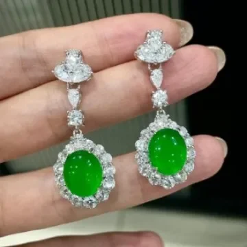 

New S925 silver egg shaped green chalcedony 10 * 12 European and American atmospheric sexy earrings marry jewelry