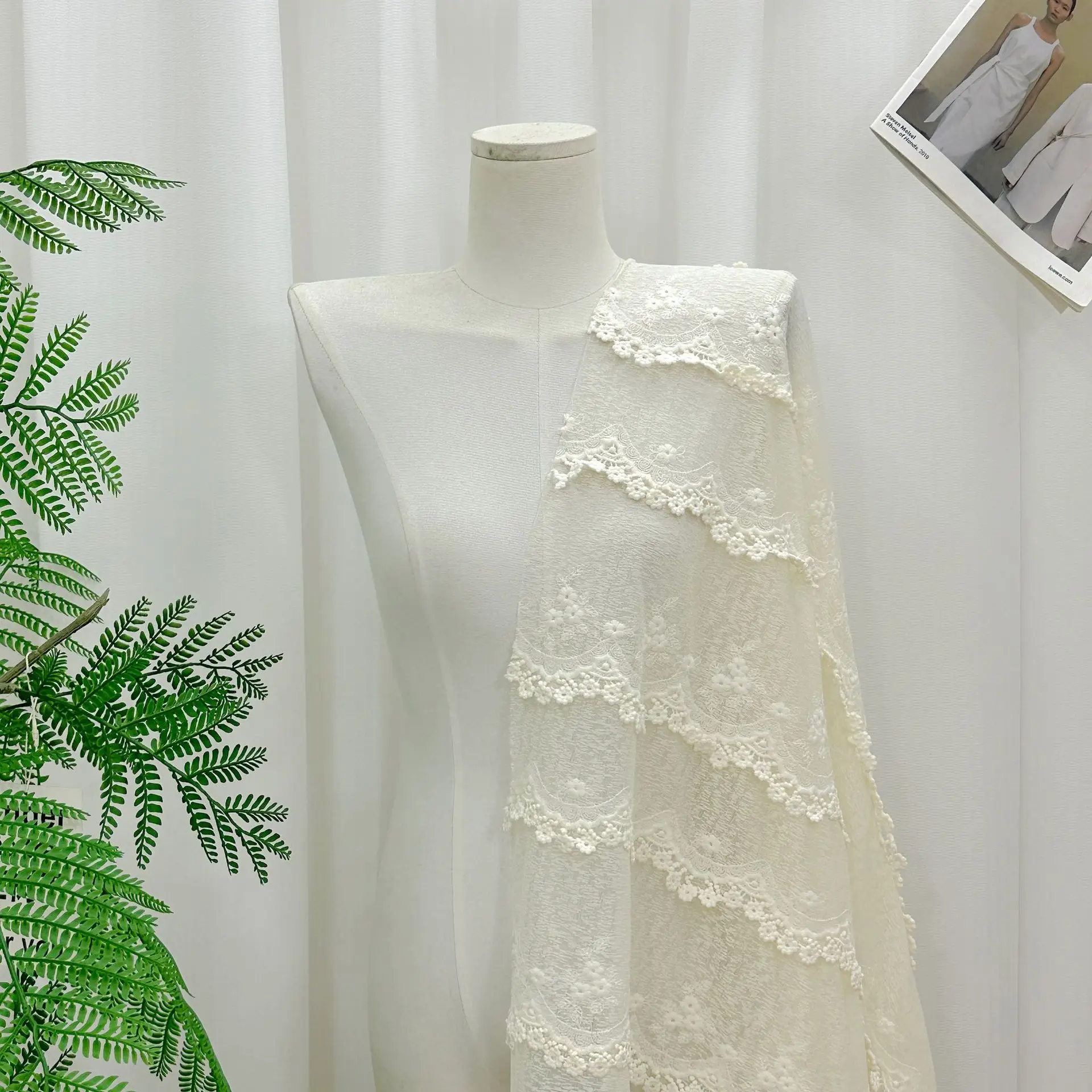 Multi-Layer Daisy Floral Lace Embroidery Fabric, Scalloped Wave Edge Sheer Mesh Cloth, Soft Hollow Textile for DIY Sewing
