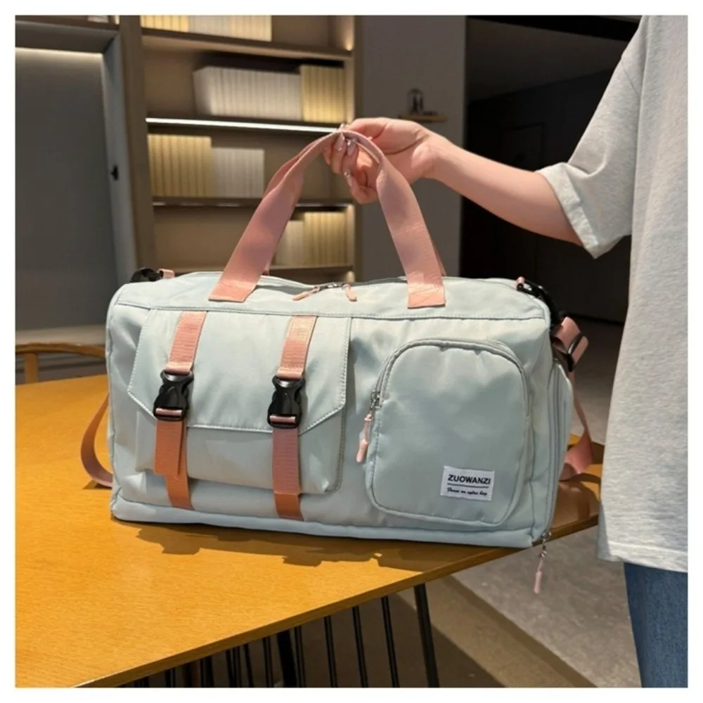 

Модная вместительная спортивная сумка с разделением на сухую и влажную зоны, легкая дорожная сумка-даффл с несколькими отделениями, спортивная сумка для женщин