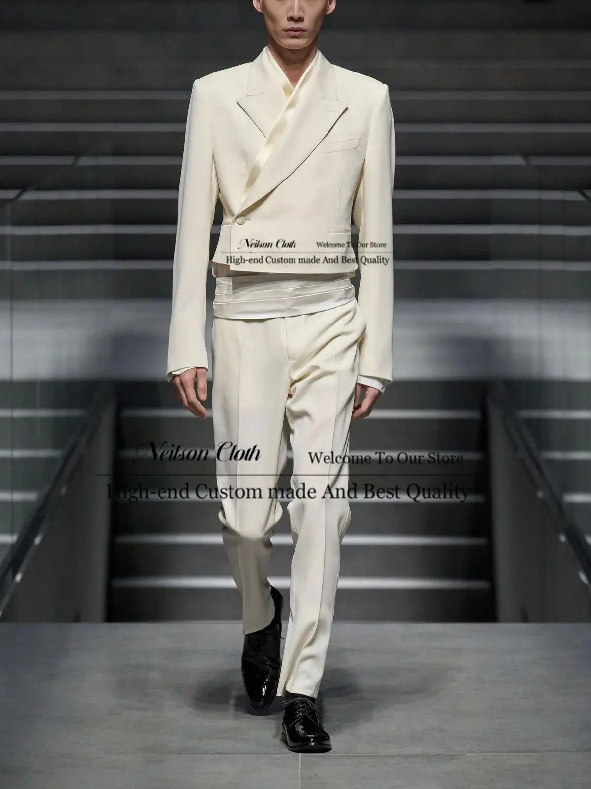 

Beige Short Jacket Male Prom Blazers 2 Pcs Sets Slim Fit Groom Wedding Tuxedos One Button Peaked Lapel Customized Costume Homme