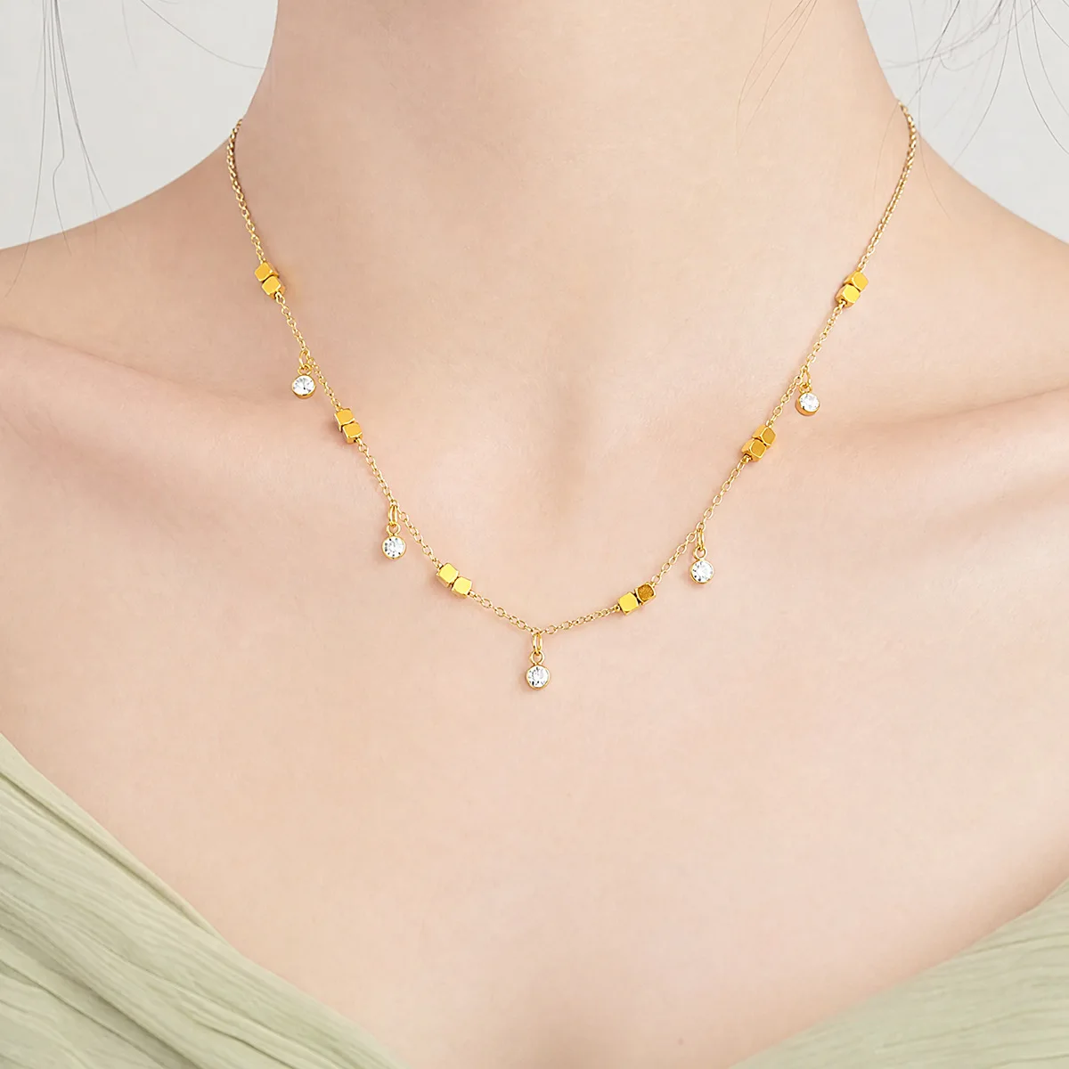 ANENJERY 316L Stainless Steel Square Bead Round Zircon Necklace For Women Simply Personality Temperament Jewelry Gifts Wholesale