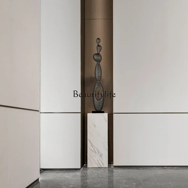 01.Z.Art sculpture entrance entrance slender vertical high ornament high sense floor soft decoration