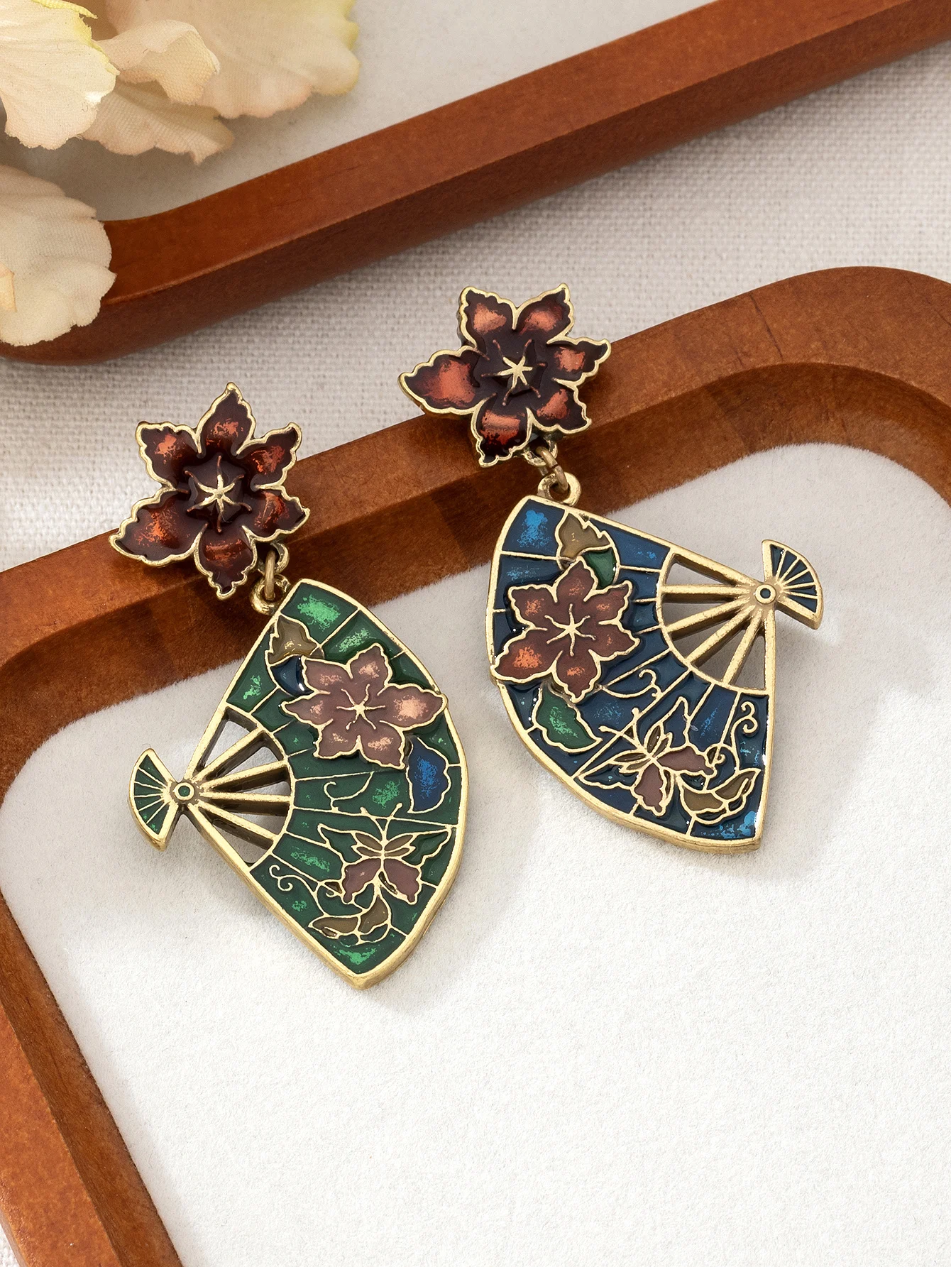 New chinoiserie ancient fan-shaped earrings