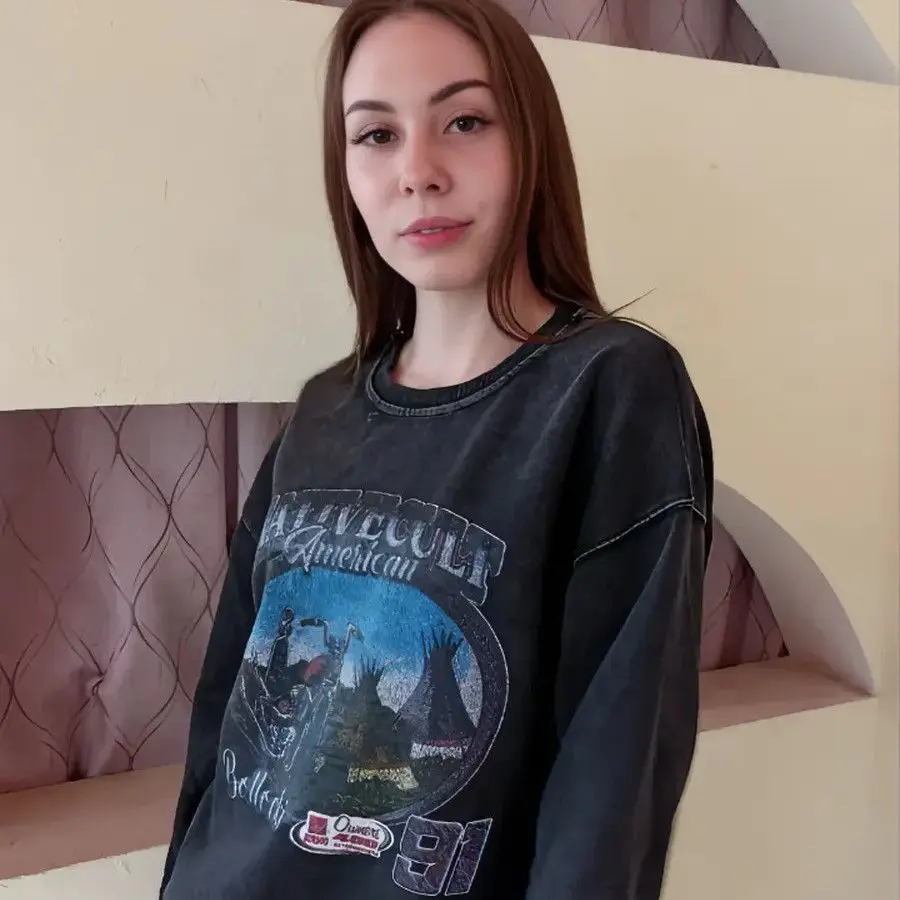 Distressed Old Black Oversize Sweatshirts Fashion Sweet Girls Punk Grunge Design Unique American Badge Top Large Size Streetwear