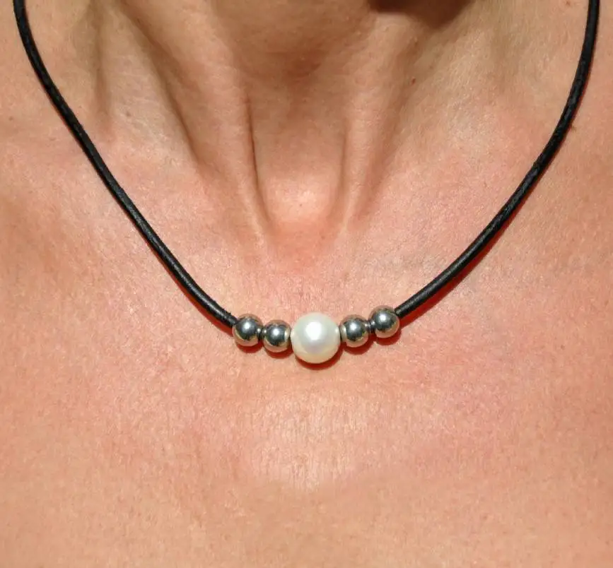 Tahitian Pearl Knotted Drop Necklace with Blonde Baroque Tahitian Pearls on Leather, Handmade Pearl and Leather necklace