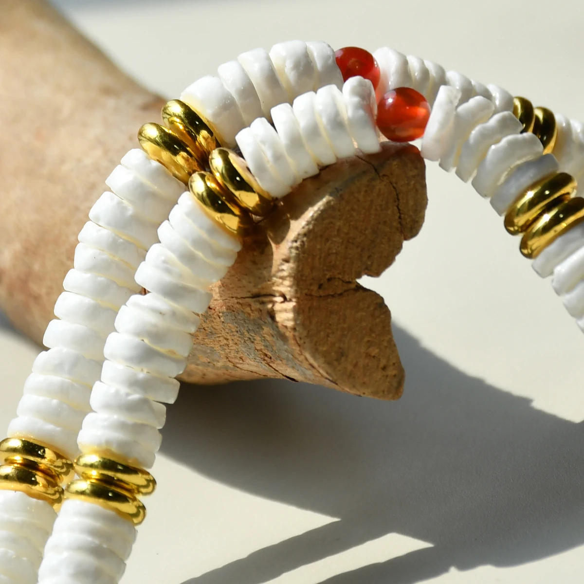 Natural Stone Red Agate 6mm White Shell Necklace Bracelet Set Boho Women\'s Fresh And Simple Jewelry Accessories