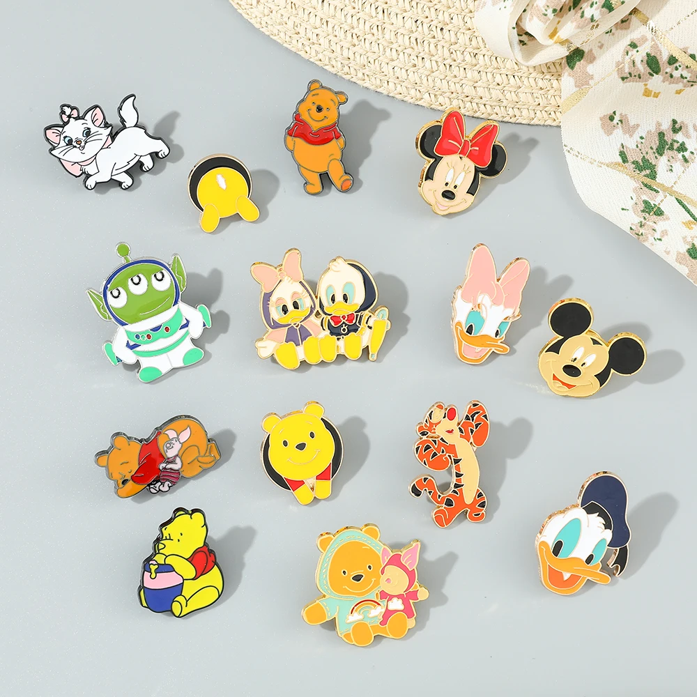 Disnes Cartoon Metal Enamel Brooch Cute Mickey Badges Winnie the Pooh Donald Duck Lapel Pins for Backpack Jacket Accessorie