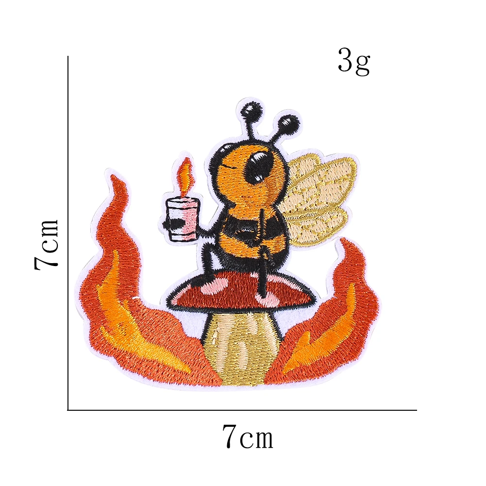 Lustige „This is Fine“ Meme-Aufnäher, sarkastische Feuer-Tier-Stickerei zum Aufbügeln für DIY-Kleidung, Jeans, Rucksäcke, Dekoration – Detail 7
