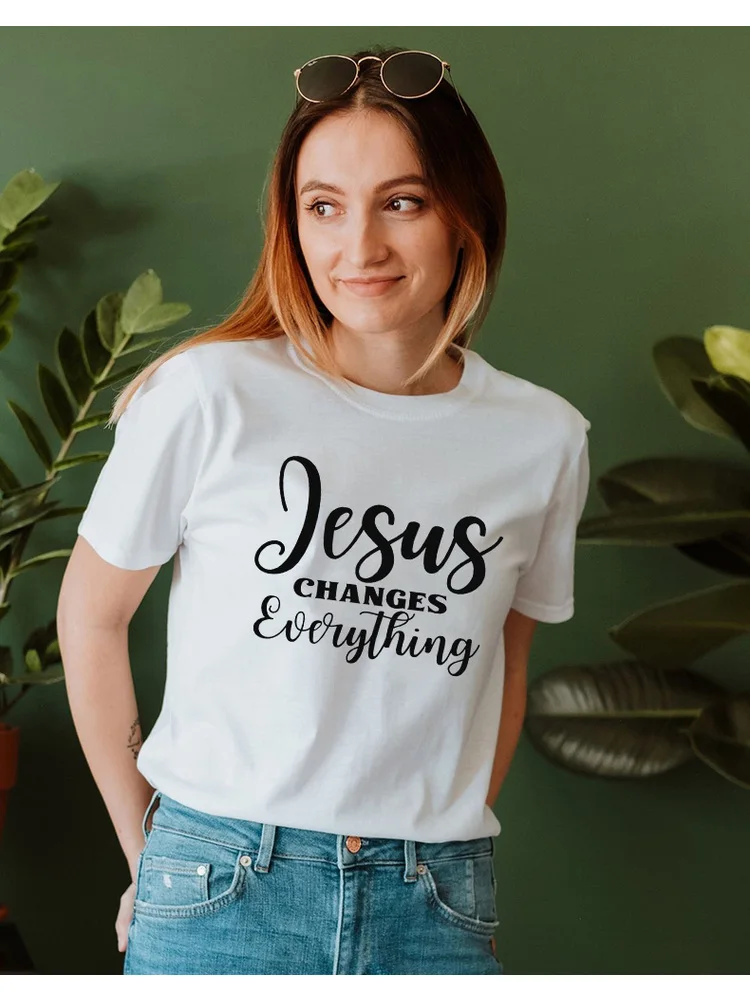 Gesù cambia tutto Maglietta cristiana per le donne Gesù è il Signore Magliette grafiche Donna Harajuku Girocollo Fede Speranza Tees