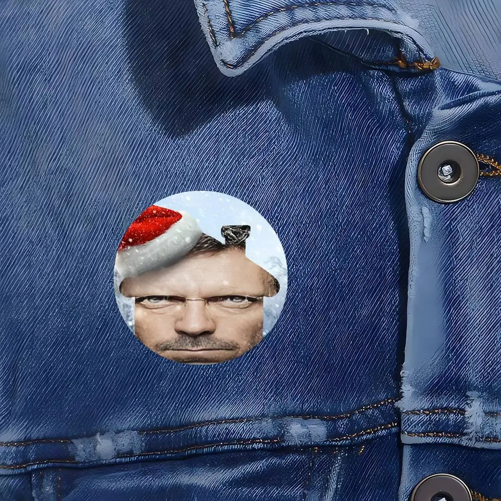 منزل Md شارات دبابيس التلبيب دبابيس قبعة دبابيس دبابيس الهدايا ديكور حقائب الظهر أنيمي