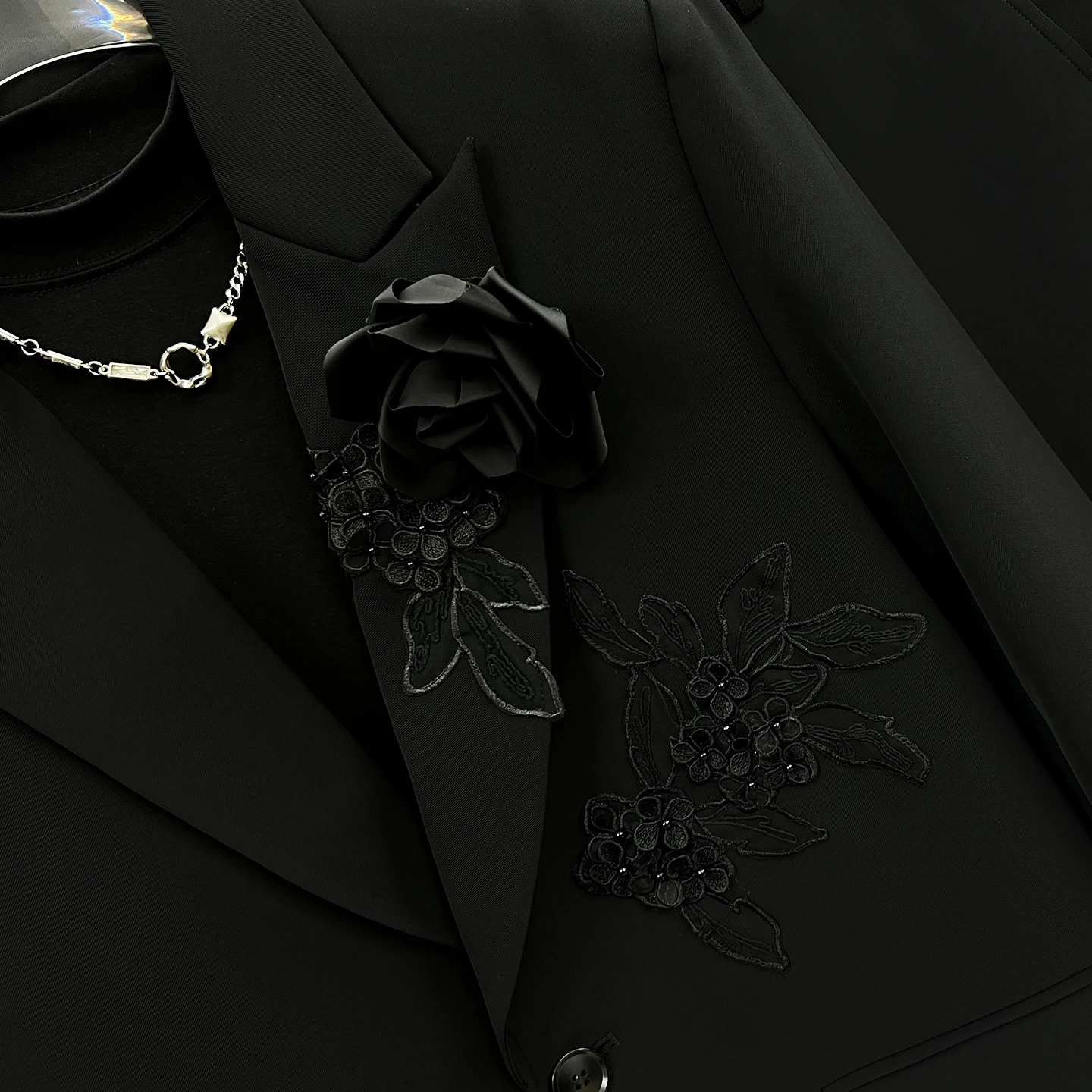 Men's 2025 Autumn New Niche Fashion 2pcs Trendy Embroidered Loose Pants Sets High-end Three-dimensional Rose Suit Two-piece Sets