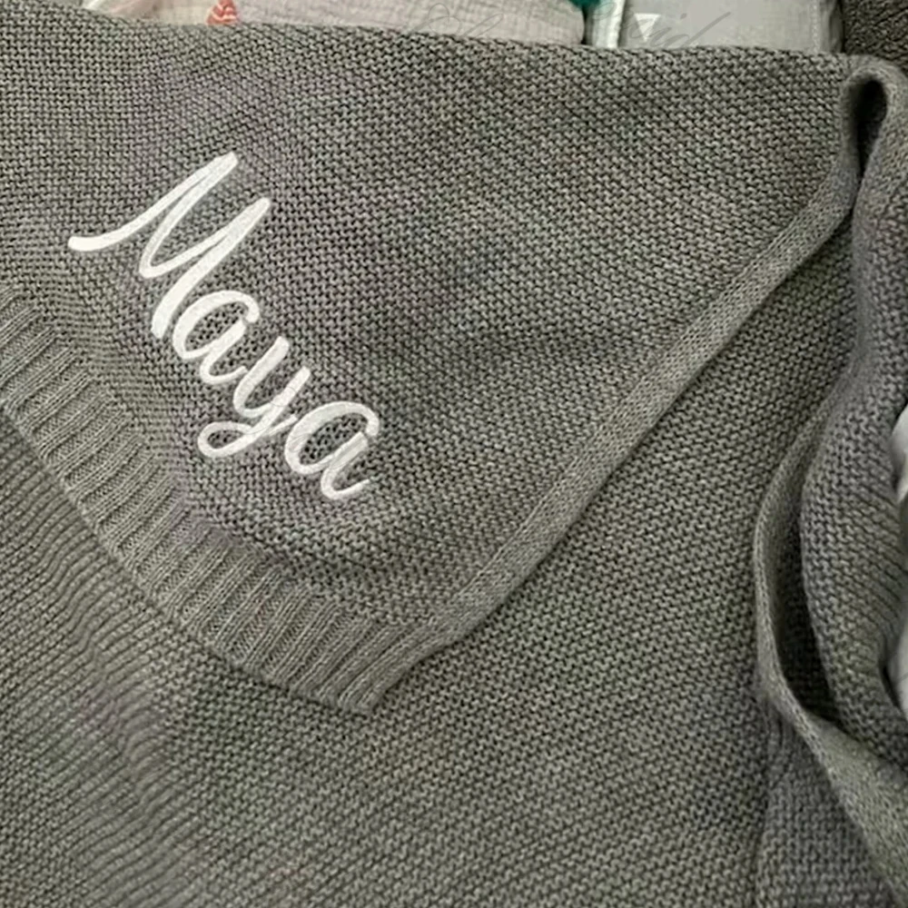 Regalo personalizzato per bambini Baby Shower Party coperta regali personalizzati per la nascita del bambino nome ricamato passeggino coperte lavorate a maglia in tinta unita