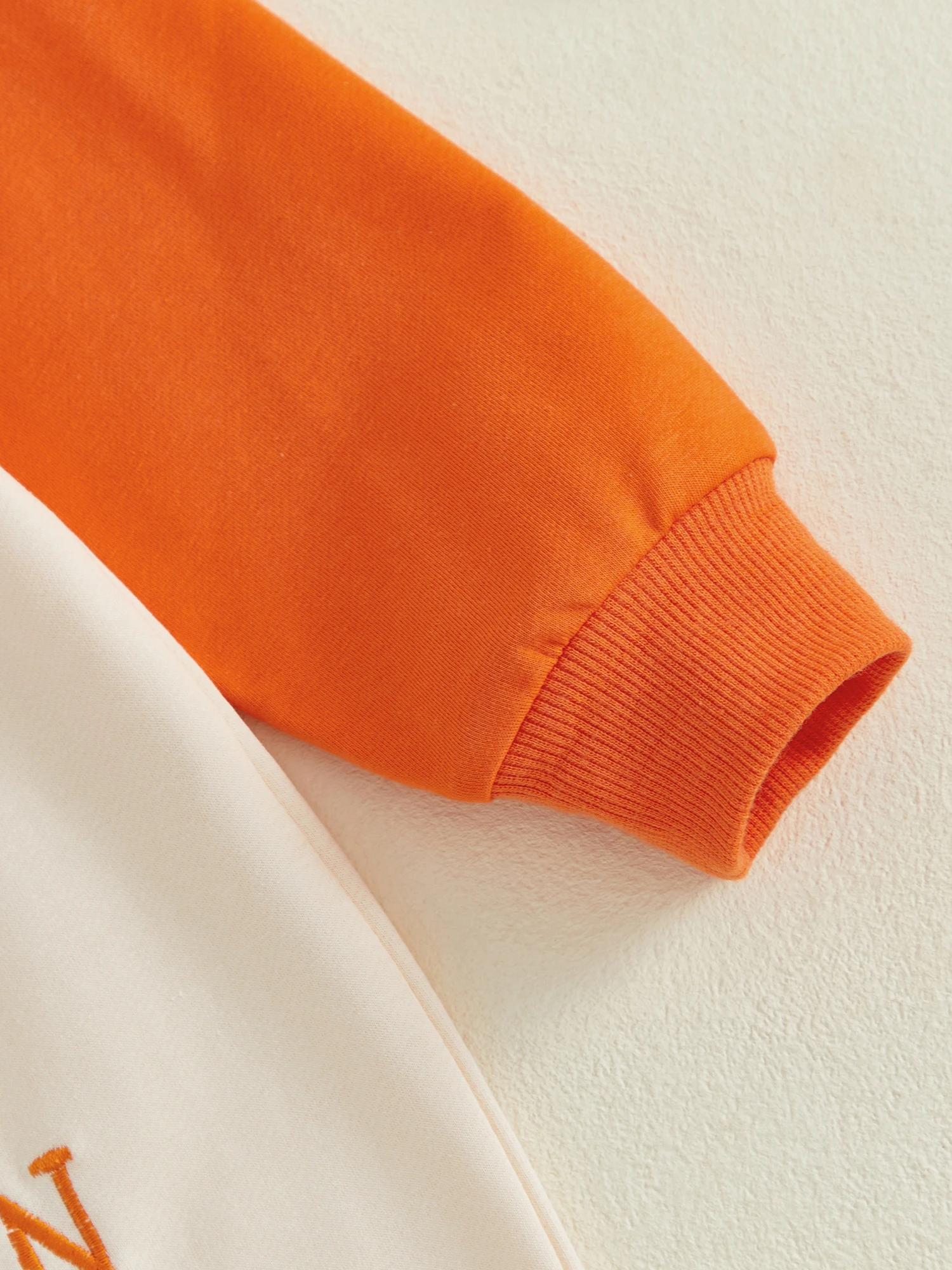 Baby-Halloween-Strampler mit Kürbis-Buchstaben-Stickerei, langer Raglan-Ärmel-Overall, niedliche Herbst-Feiertagskleidung für Kleinkinder, Jungen und Mädchen – Detail 10
