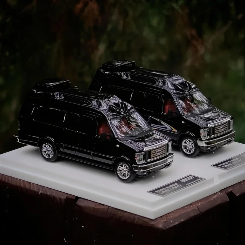 جديد Mk Apa-Xpo Limited 1:64 Ford E350 Wagner Travel Rv محاكاة سبيكة مصغرة يموت الصب نموذج سيارة مجموعة مخصصة اللعب هدية