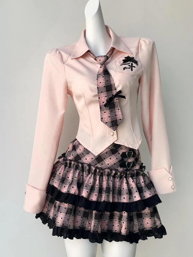

Design Swee Patchwork Plaid Short Skirt Female + Long Sleeve Lapel Pink T-shirts Women Preppy Style New Lace Skinny 2-piece Set
