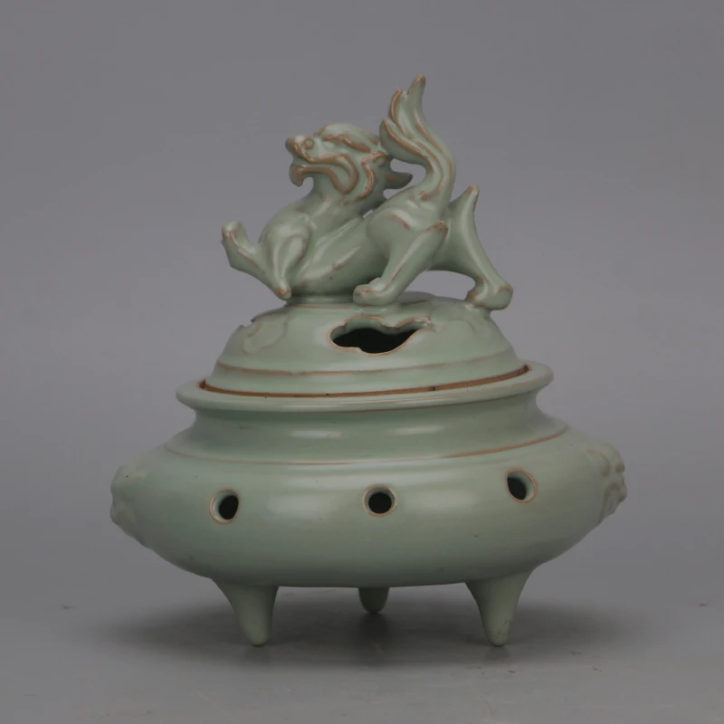 Antique Antique Home Furnishings Song Dynasty Ru Kiln Green Glaze Hollow Dragon Pattern Three-legged Incense Burner Room Decor