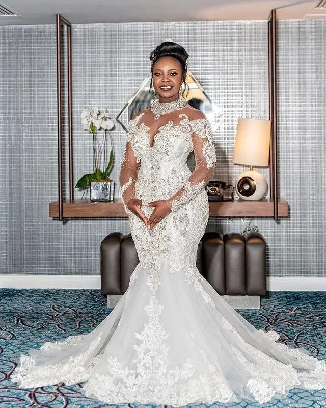 

Customized Mermaid Wedding Dresses Luxury Crystal Beads Lace Sweep Train Long Sleeves African Bridal Gowns