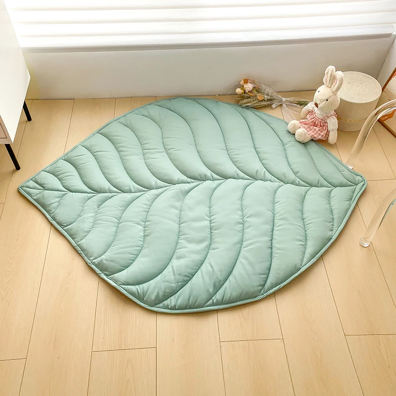 Kreative Spielmatte Kinderzimmer Baby Kletterunterlage Grüner Teppich Blattförmige 143 * 107 cm Nordic Tapetes Home Tapis Weiche Steppdecke mit doppeltem Verwendungszweck – Detail 9