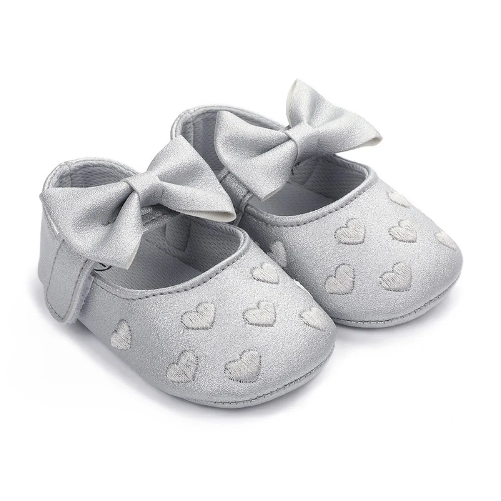 

Non-slip Leather Baby Shoes Love Bow Soft Material Toddler Shoes Multicolor Cute Appearance Newborn First Walkers Daily Wear