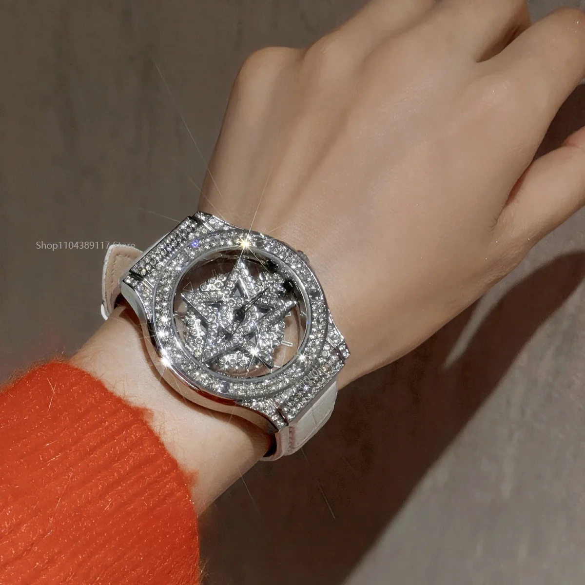 שעון עבור נשים רצועת עור יוקרתי 360 מעלות פתית כוכב סנובורד שעונים مشاهدة السيدات