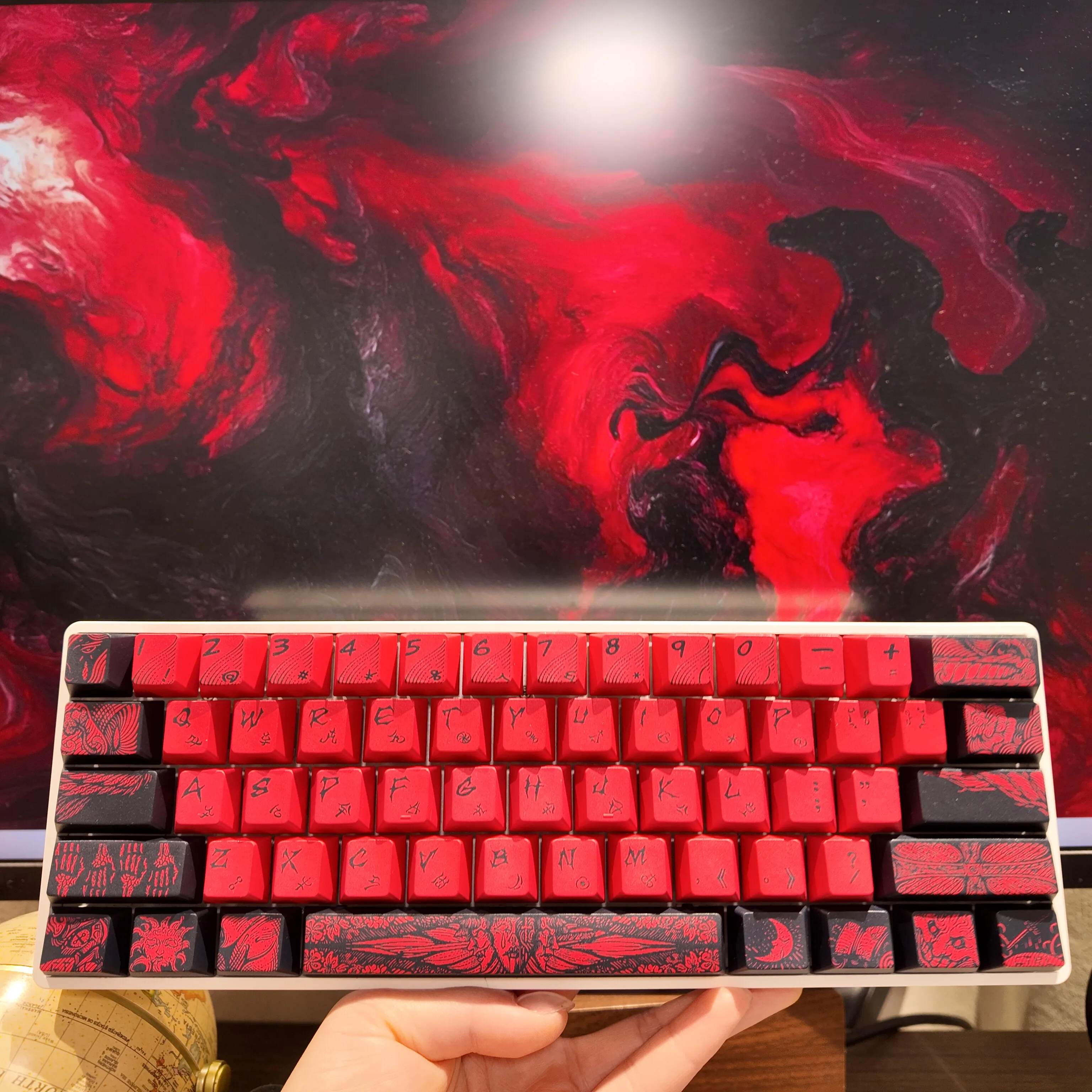 Red Hood Fallen Angel Keycaps Cherry Key Cap Anime Dye-Sub PBT Keycaps for Made68 Mad68 Wooting 60 60 63 64 68 74 75 80 84 87