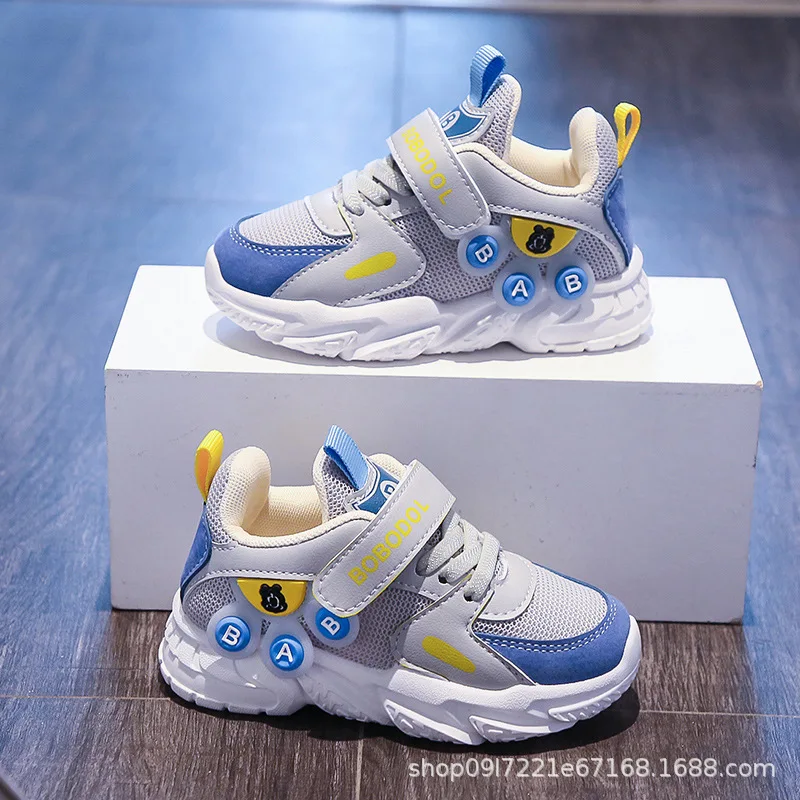 

2025 New Spring Autumn Boys White Shoes Girls Breathable Comfortable Running Shoes New School Shoes