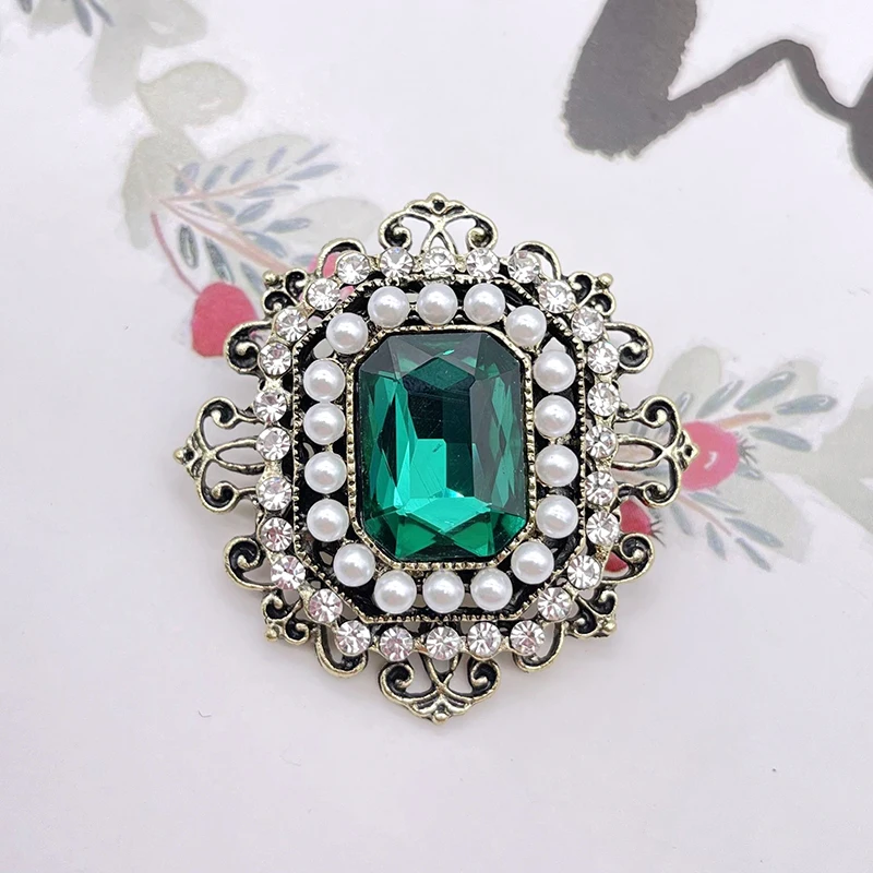New Hot Baroque Red Rhinestone Cross Brooch Pin Metal Big Brooch Ladies Vintage Pin Clothes Scarf Clip Jewelry