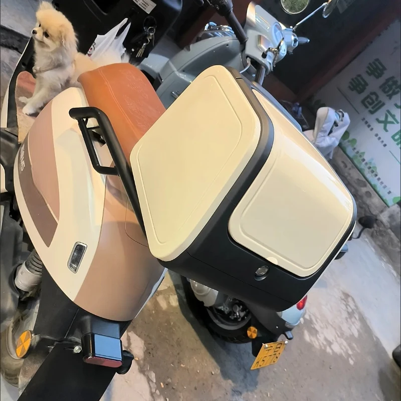 Baule per scatola portaoggetti per veicoli elettrici scatola portabagagli per Scooter posteriore bagagliaio per moto cassetta degli attrezzi per