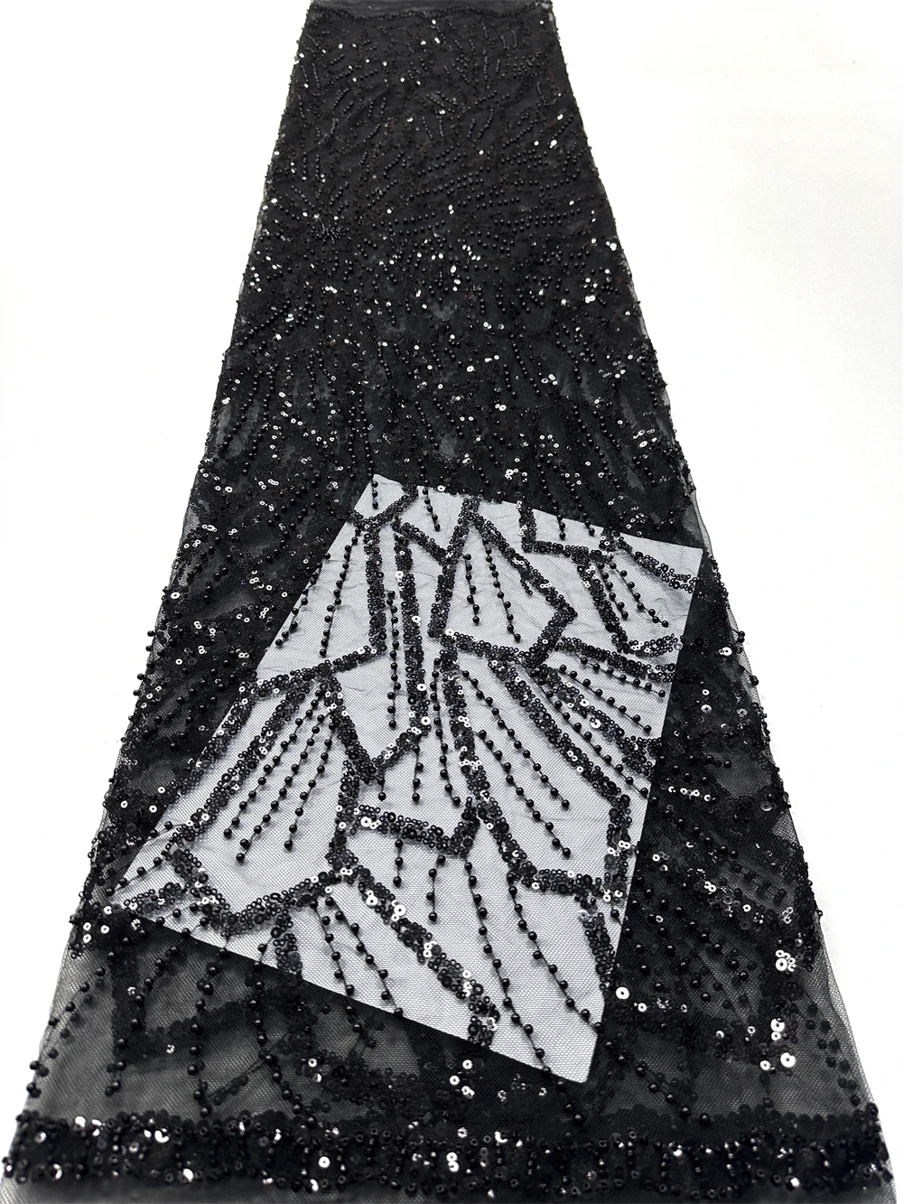

2025 Elegant African Tulle Beaded 3D Flower Lace Fabric Sewing Sequins French Net Mesh Laces Fabrics For Party Wedding Dresses