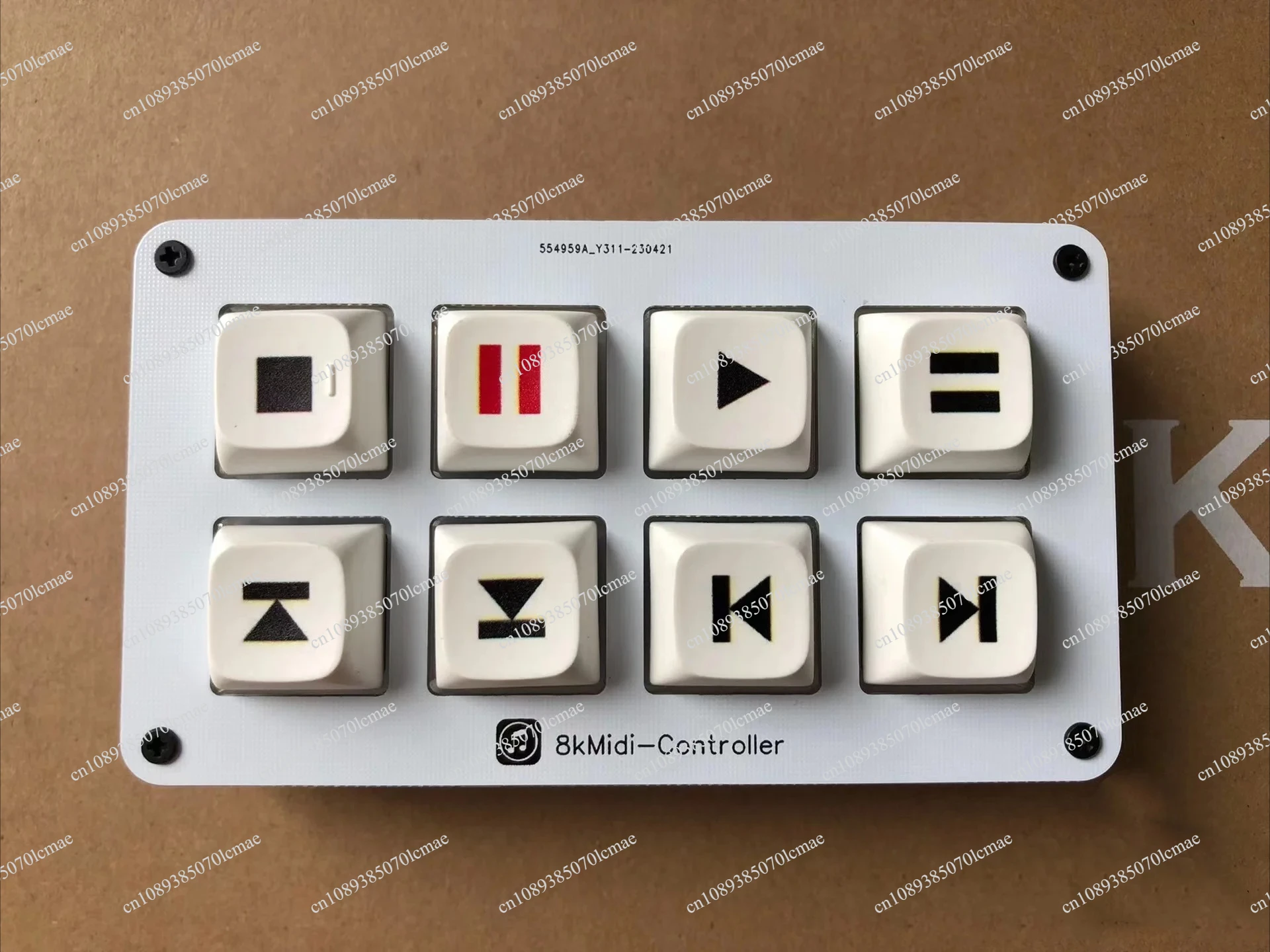 QLAB controller Digital Performer controller dual control  master media controller can be linked to control 2 computers
