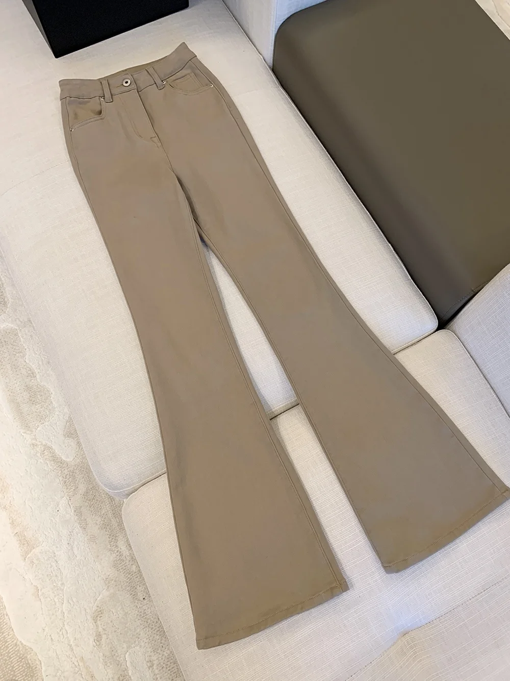 

Fanhfan Women's Slim Fit High Waist Bell Bottom Jeans Tea Milk Color Faded Denim Pants Comfortable Spring Autumn Long Trousers
