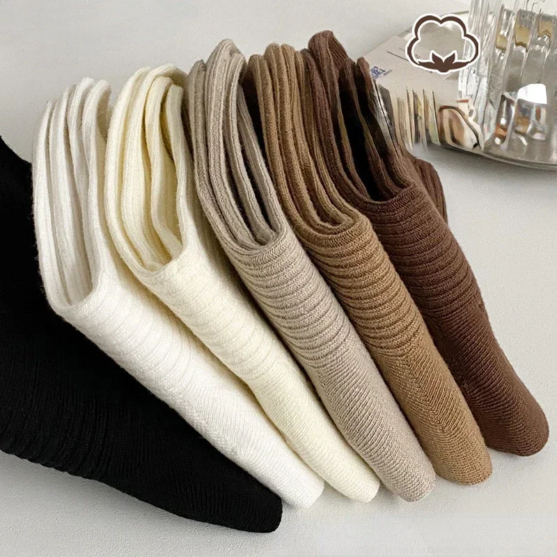 Women Cotton Socks Medium Tubes Knitted Loose Long Soft Crew Casual Sock Breathable Spring Autumn Solid Color Black White Coffee